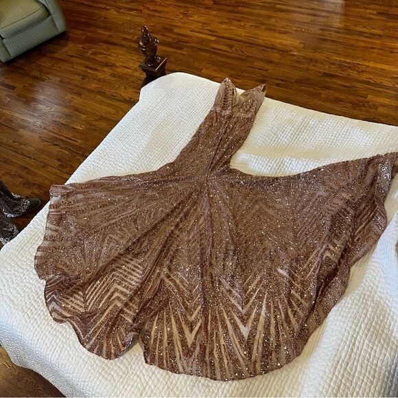 Jovani mermaid prom dress size 2 - Picture 14 of 16